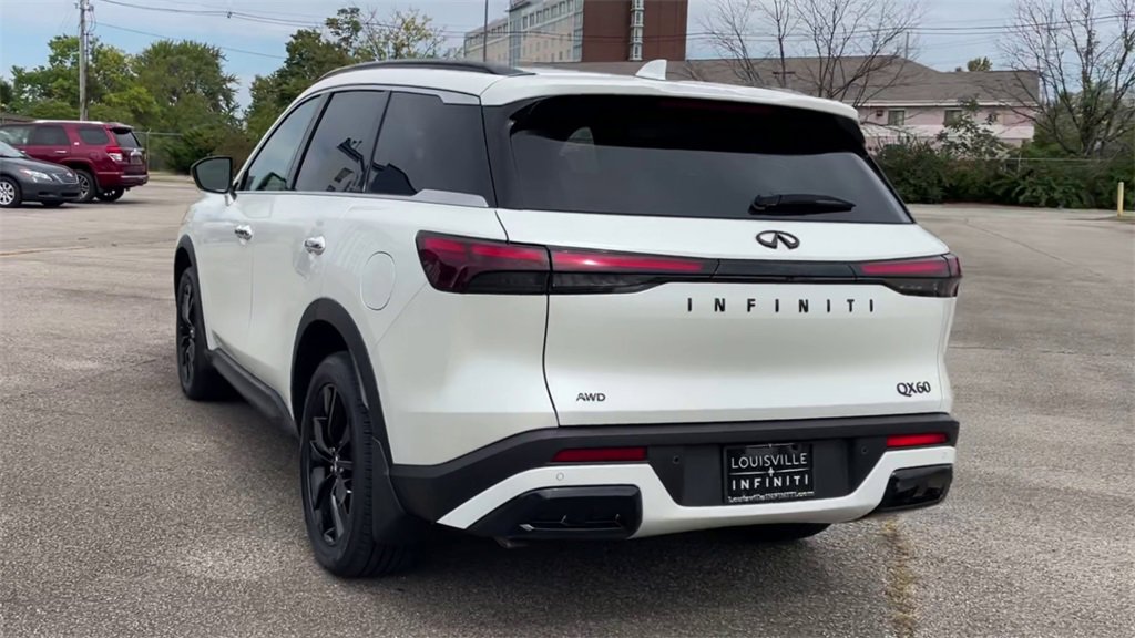 Certified 2025 INFINITI QX60 Luxe w/ Black Edition image 7
