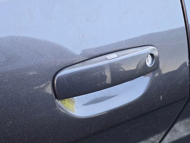 Used 2020 Dodge Challenger R/T image 9