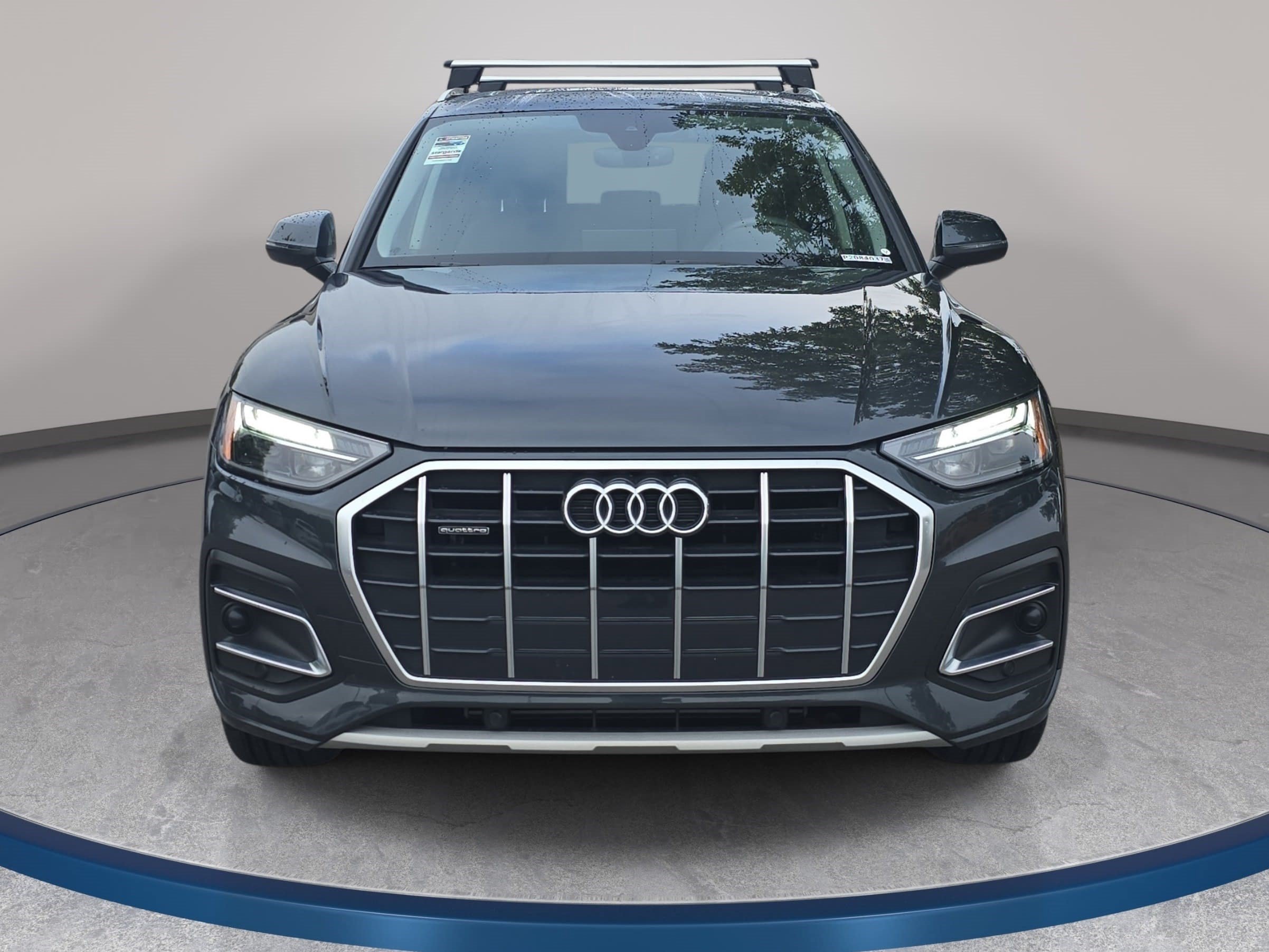 Used 2023 Audi Q5 2.0T Premium w/ Convenience Package AWD/4WD image 2