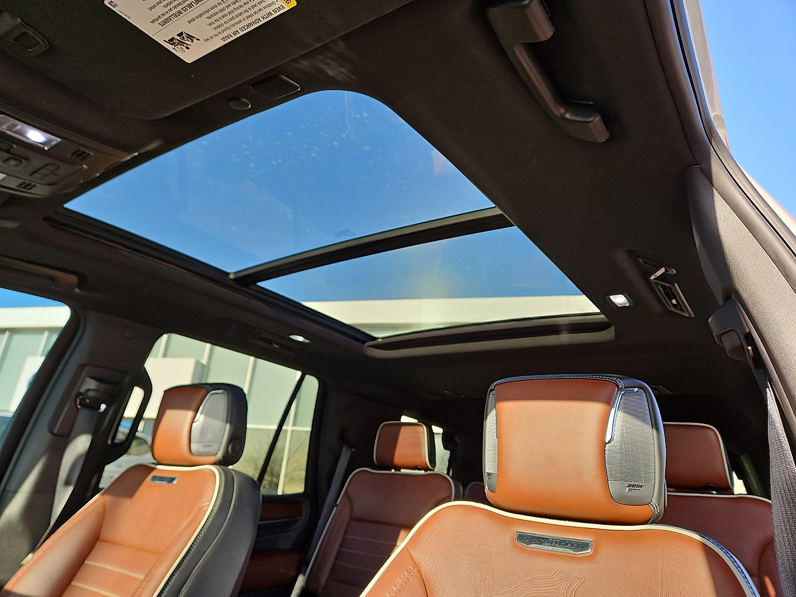 Used 2024 GMC Yukon Denali Ultimate image 13