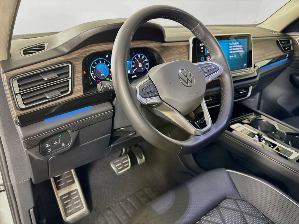 Used 2025 Volkswagen Atlas SEL Premium R-Line AWD/4WD image 10