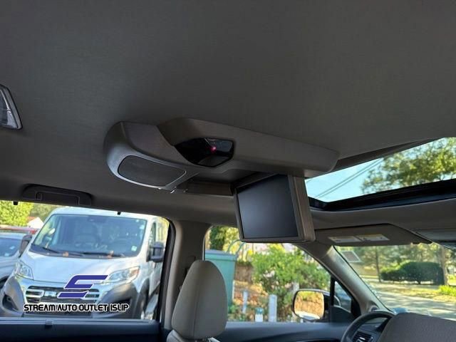 Used 2022 Honda Pilot Touring image 13