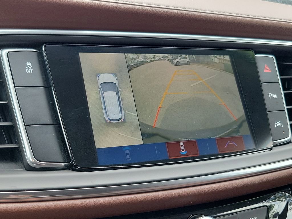 Used 2019 Buick Enclave Avenir image 30