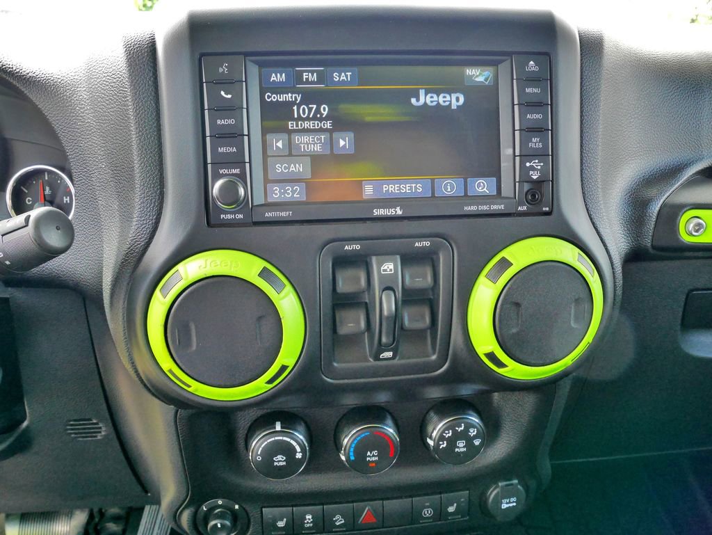 Used 2013 Jeep Wrangler Unlimited Sahara AWD/4WD image 26