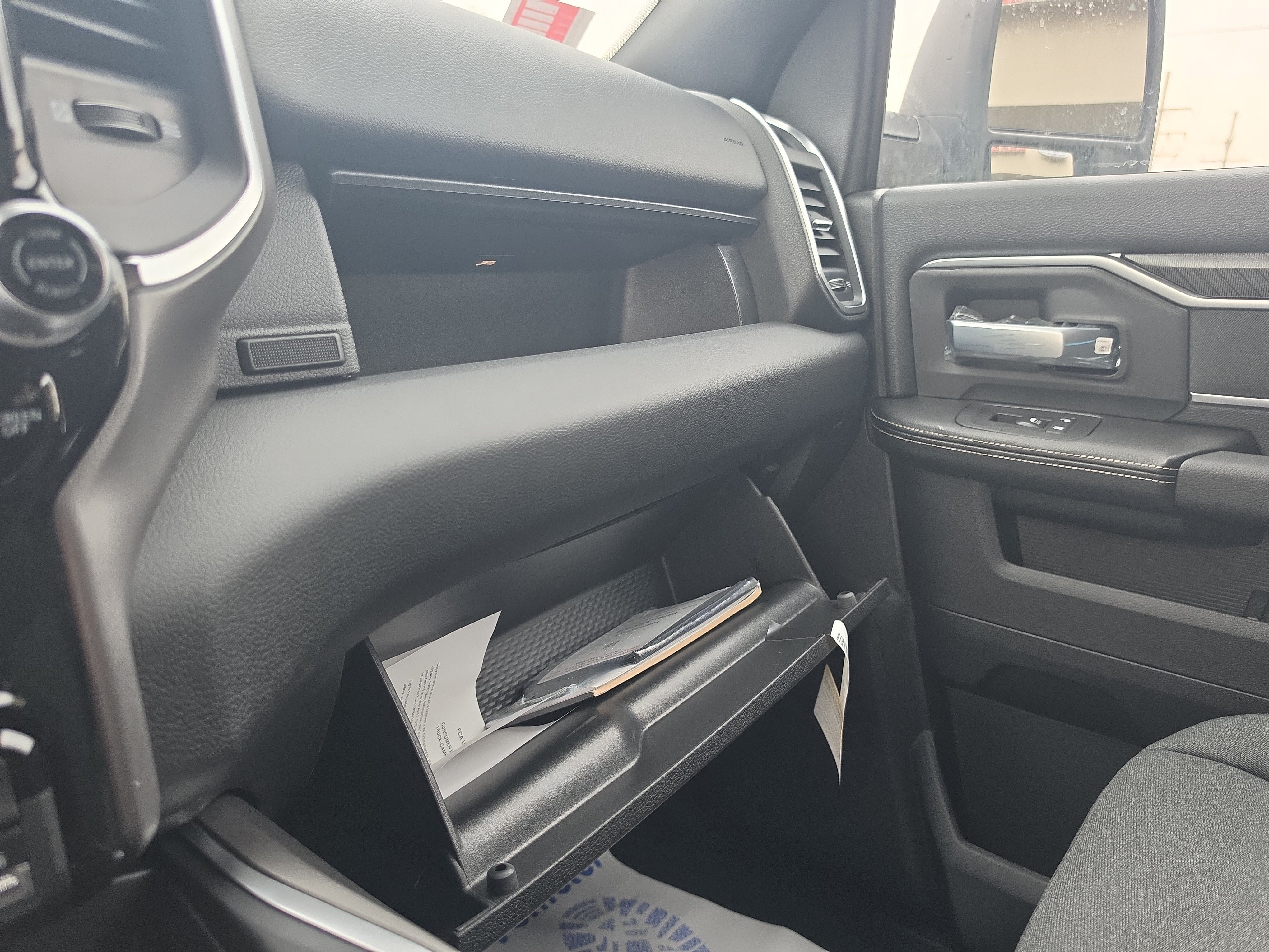 New 2027 RAM 2500 Big Horn AWD/4WD image 30