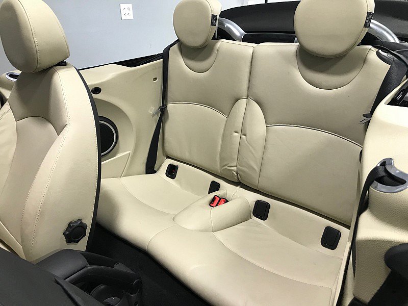 Used 2013 MINI Cooper S w/ Technology Pkg 2 FWD image 23