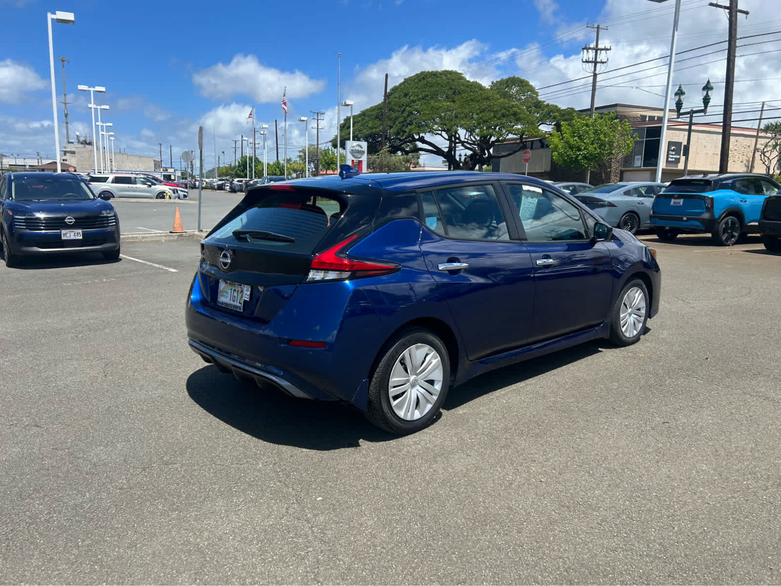 Used 2023 Nissan Leaf S FWD image 6