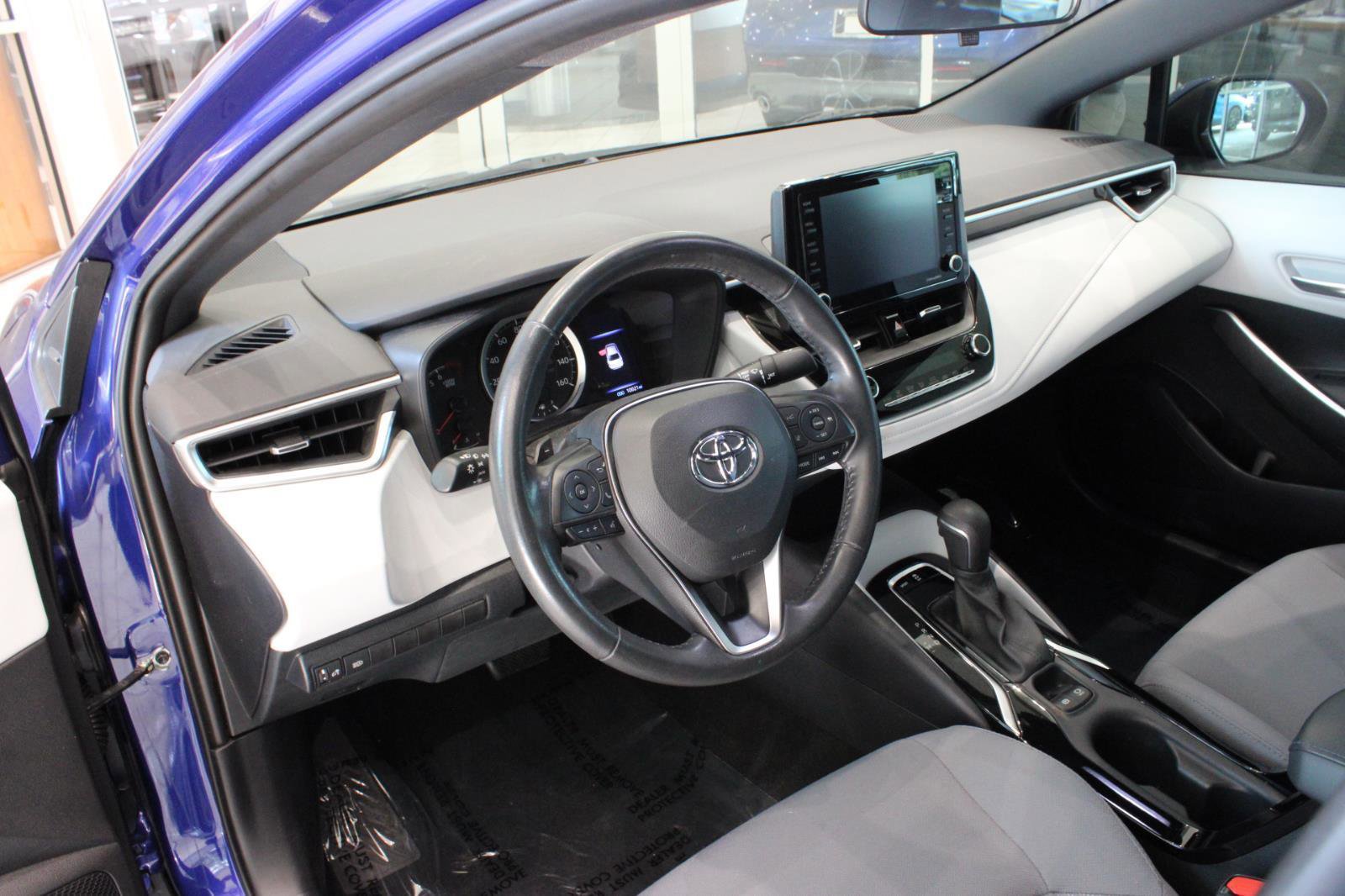 Used 2022 Toyota Corolla SE image 25