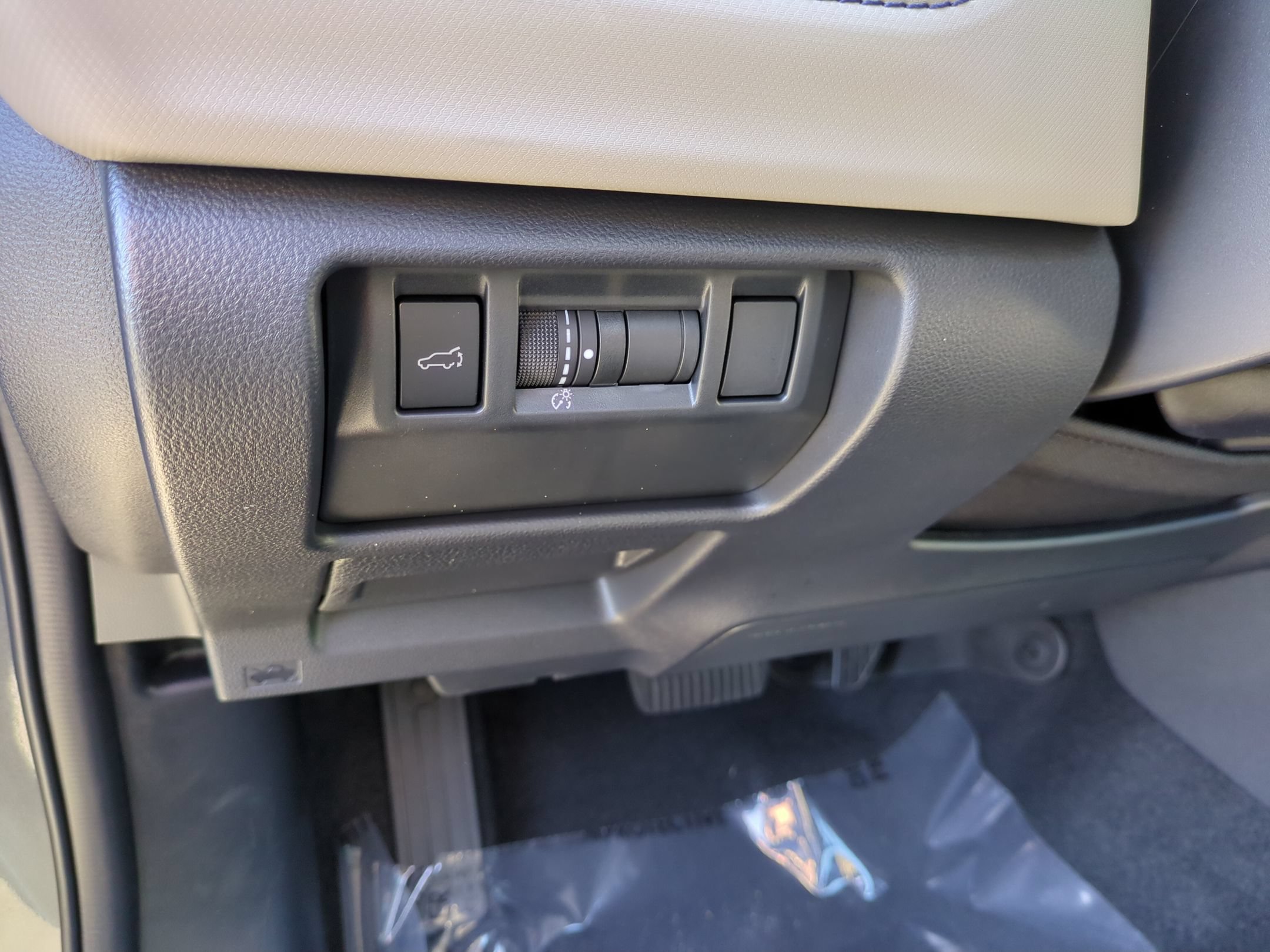 Used 2025 Subaru Forester Limited AWD/4WD image 18