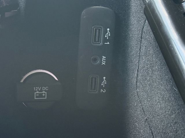 Used 2020 Dodge Challenger SXT w/ Driver Convenience Group RWD image 6