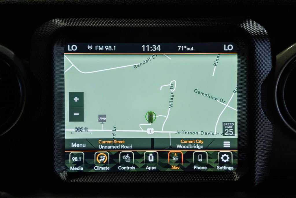 Used 2021 Jeep Wrangler Unlimited Sport AWD/4WD image 25