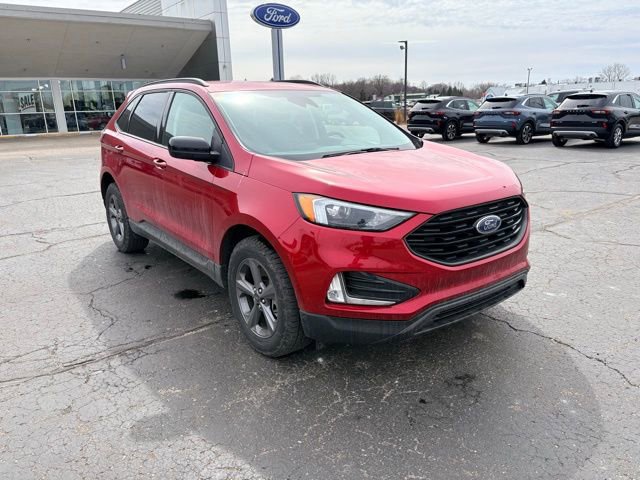Used 2023 Ford Edge SEL w/ Sport Appearance Package image 14