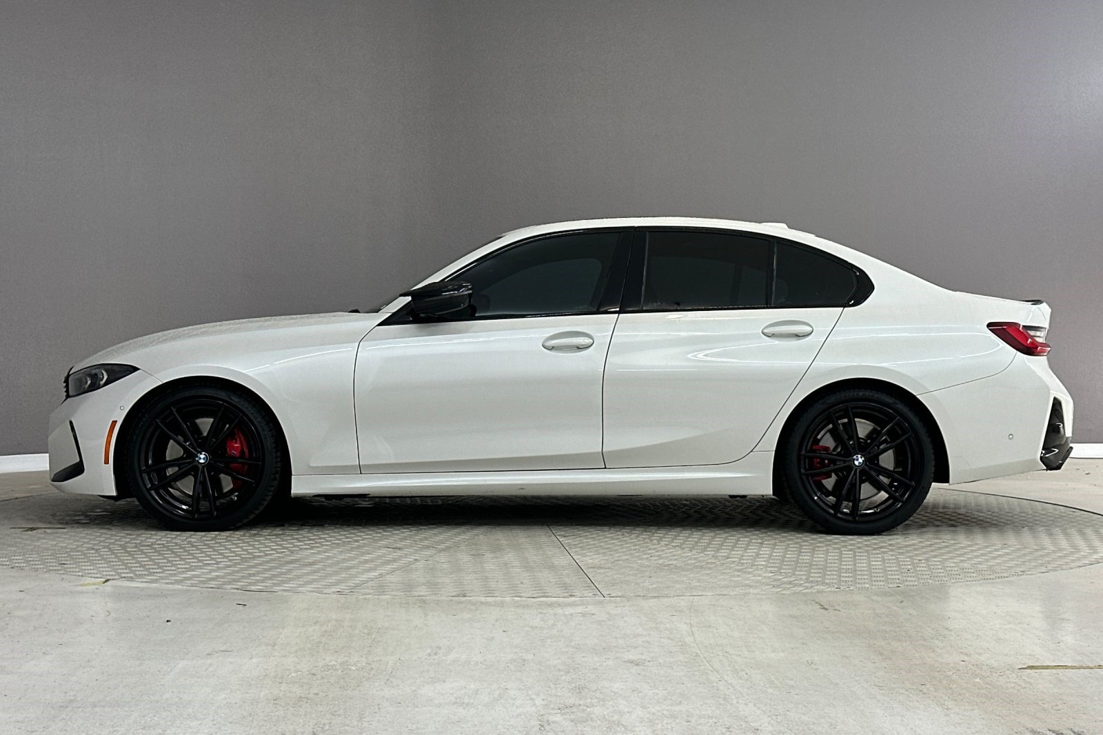 Used 2024 BMW M340i w/ Premium Package RWD image 2