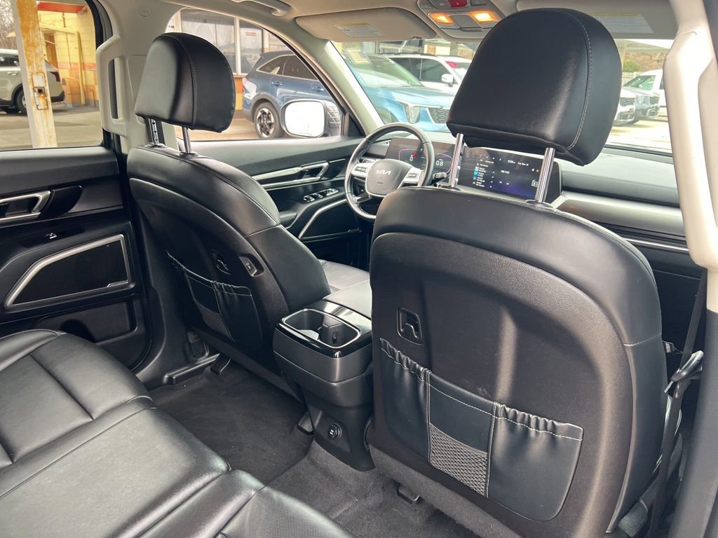 Certified 2024 Kia Telluride LX image 15