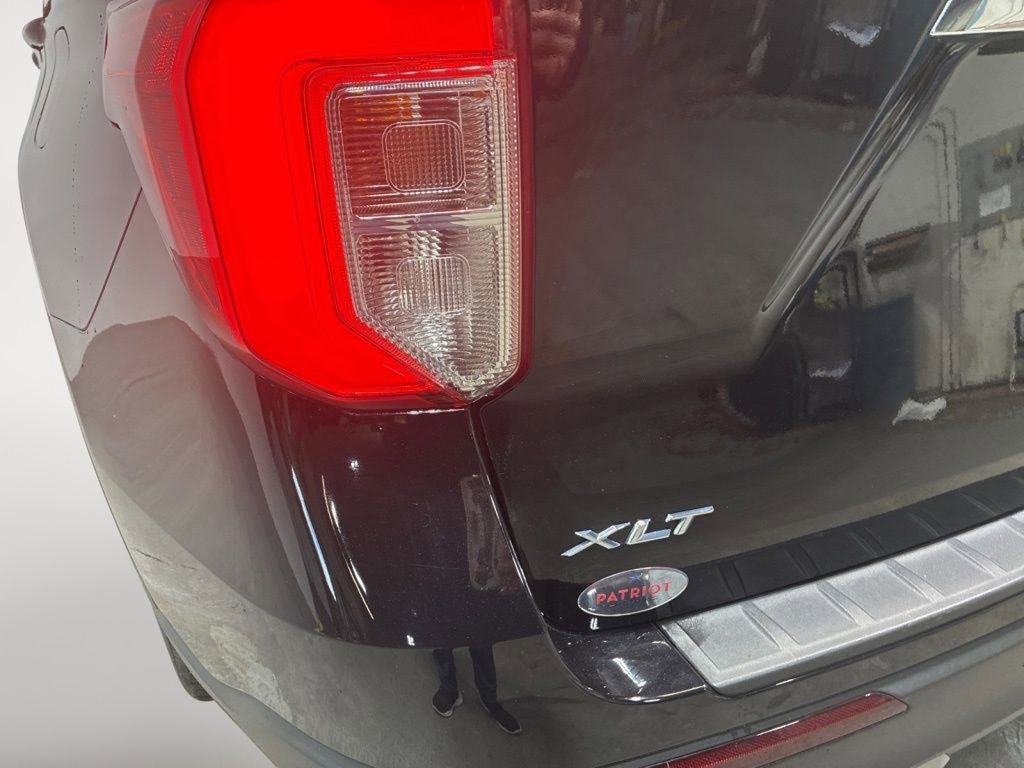 Used 2022 Ford Explorer XLT w/ Equipment Group 202A image 13