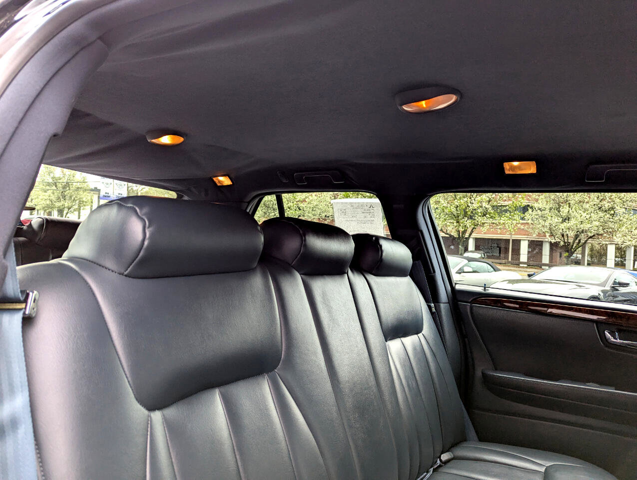 Used 2007 Cadillac DTS image 38