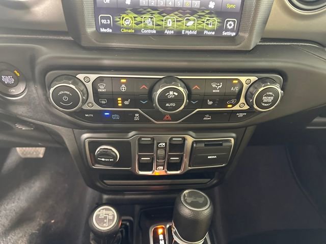 Used 2023 Jeep Wrangler Unlimited w/ Cold Weather Group image 23