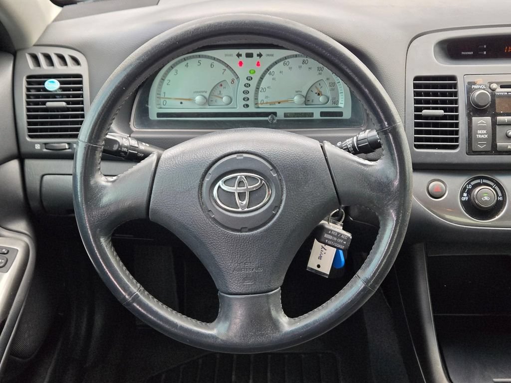 Used 2002 Toyota Camry SE w/ Pkg 2 FWD image 19