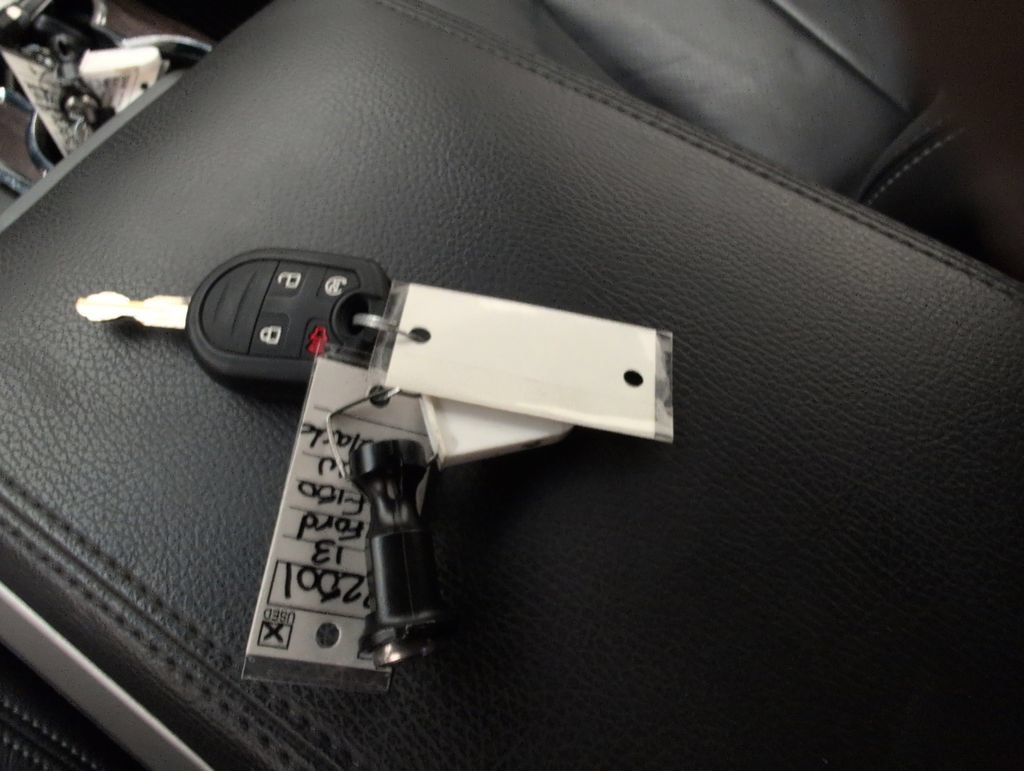 Used 2013 Ford F150 Lariat w/ Mid Equipment Group RWD image 41