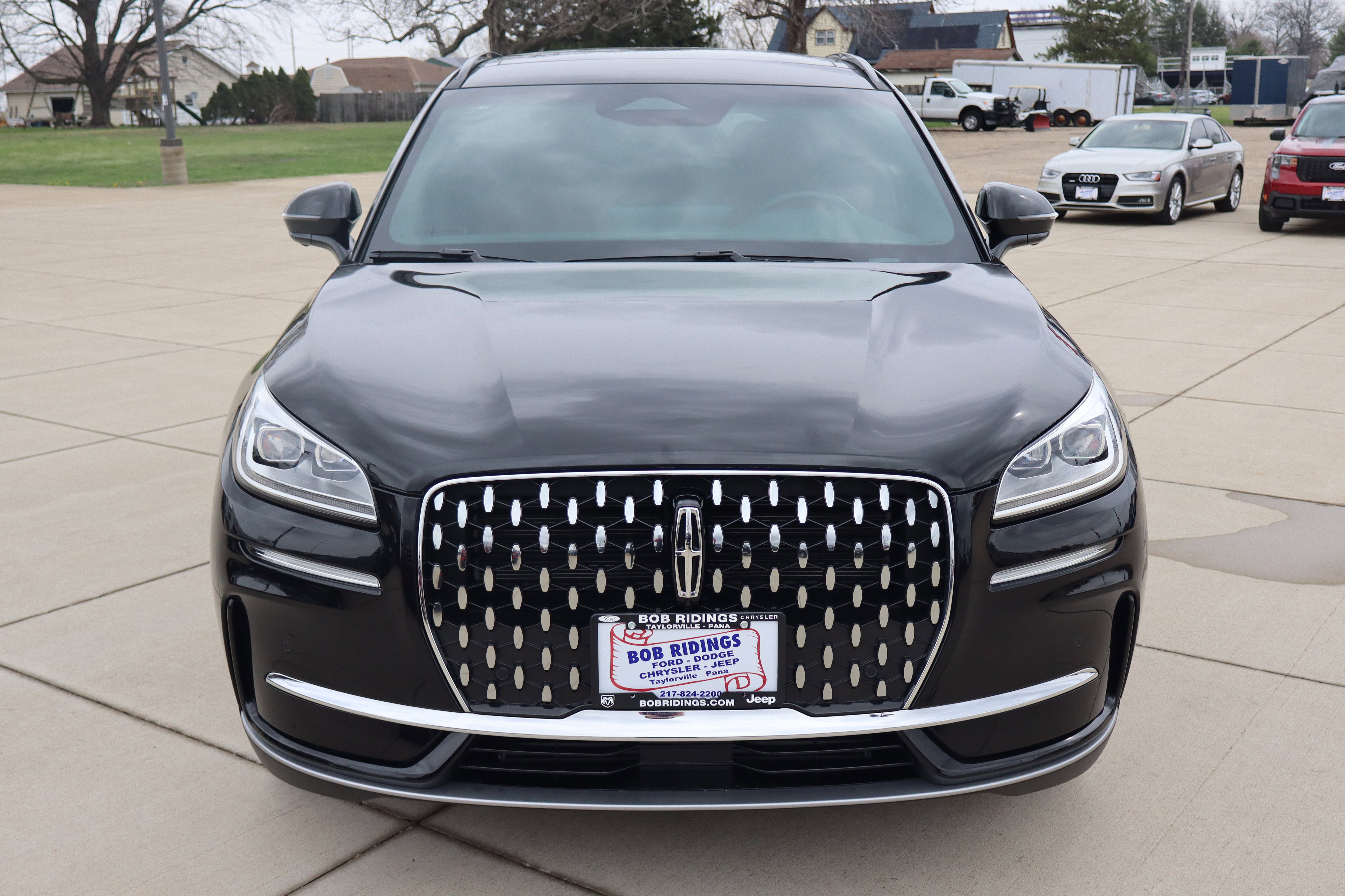 Used 2025 Lincoln Corsair Reserve AWD/4WD image 3