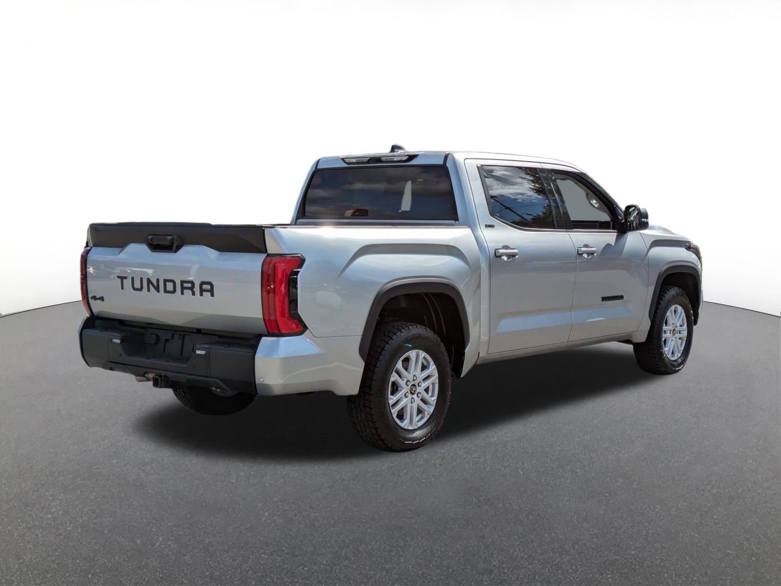 Used 2022 Toyota Tundra SR5 image 3