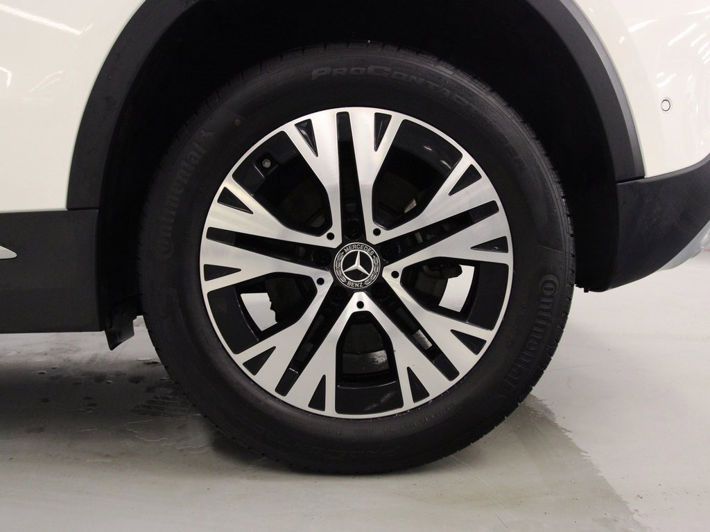 Certified 2025 Mercedes-Benz GLA 250 4MATIC image 10