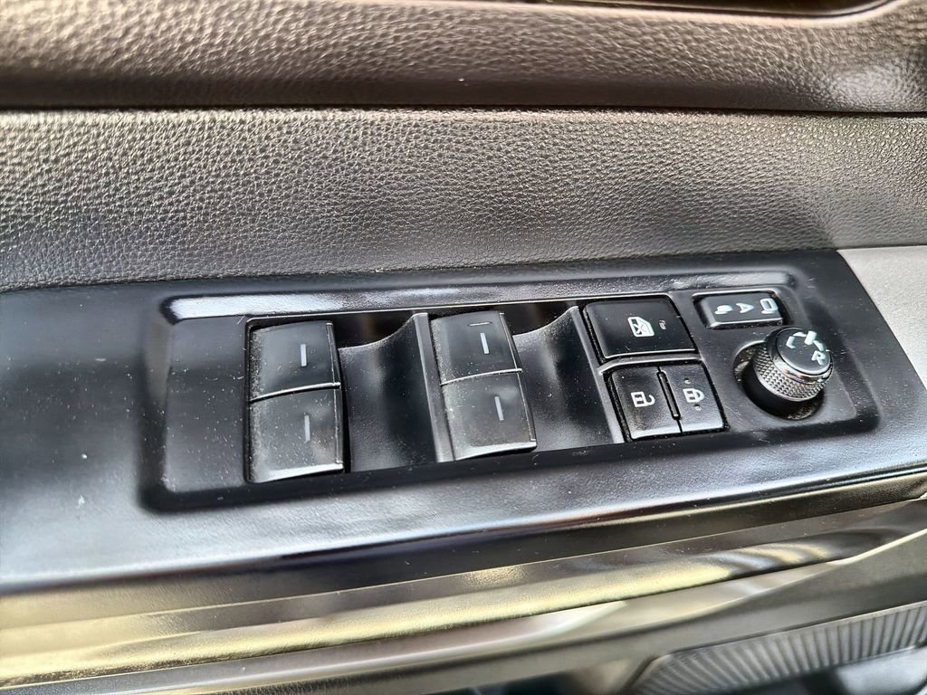 Used 2024 Toyota Tundra SR5 w/ Advanced Technology Package AWD/4WD image 15