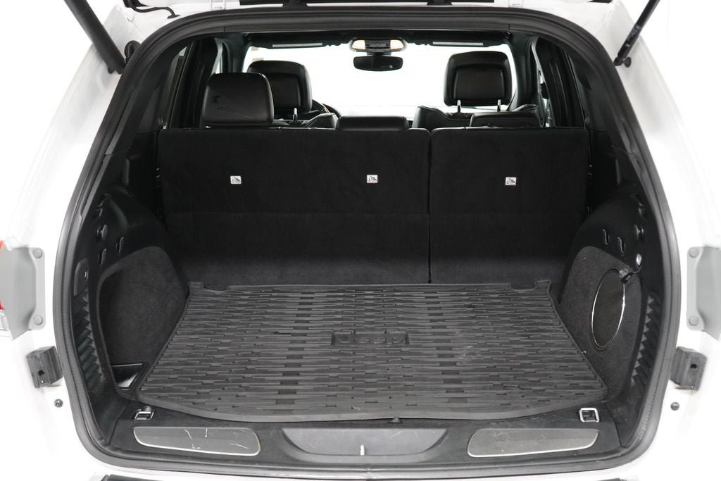 Used 2020 Jeep Grand Cherokee Overland AWD/4WD image 29