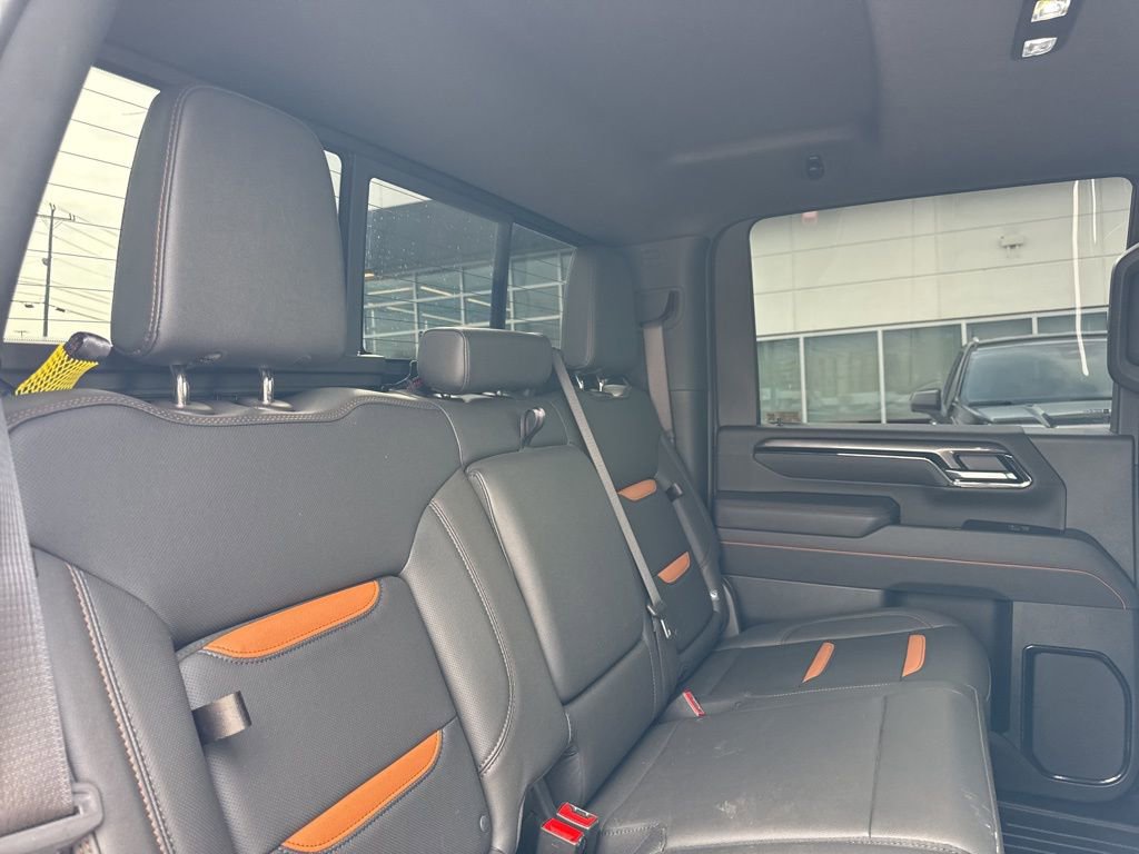 Used 2025 GMC Sierra 2500 AT4 w/ AT4 Premium Plus Package image 25
