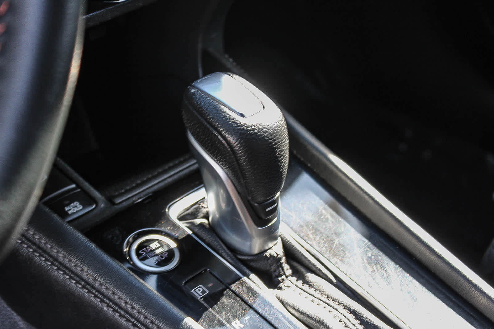 Used 2021 Nissan Kicks SR image 15