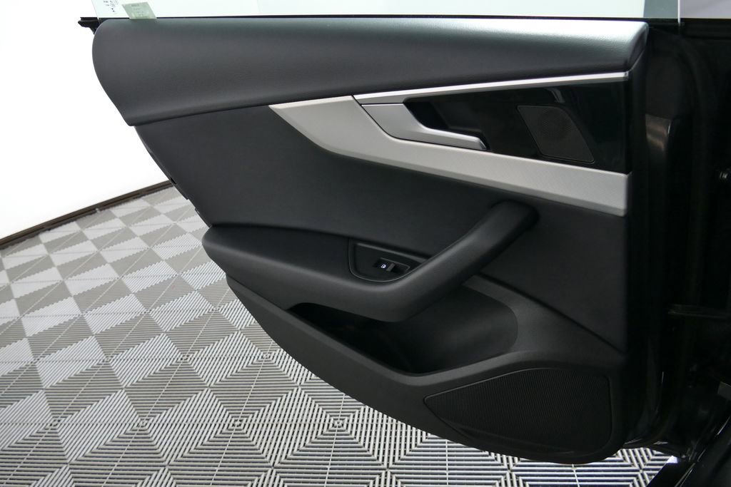 Used 2025 Audi A5 2.0T Premium Plus image 5