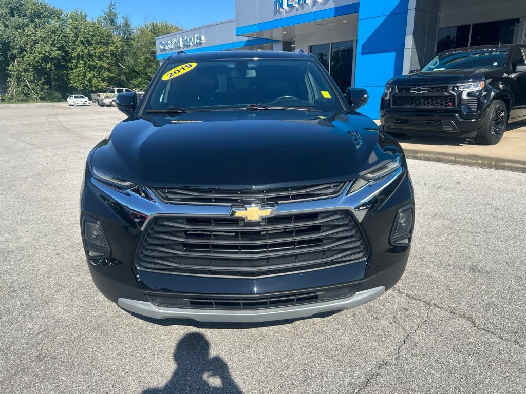 Used 2019 Chevrolet Blazer LT FWD image 2