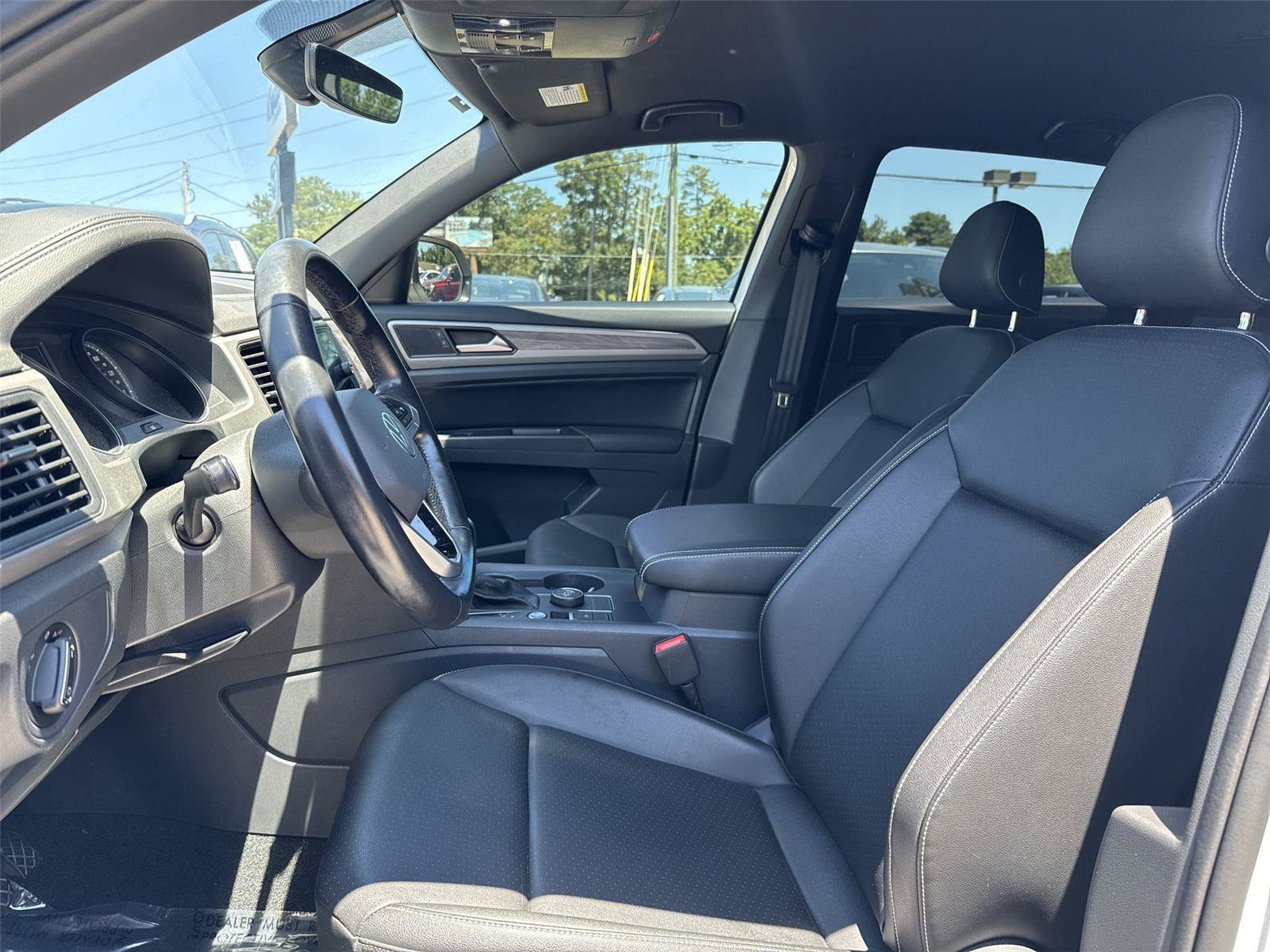 Used 2020 Volkswagen Atlas Cross Sport SE AWD/4WD image 13