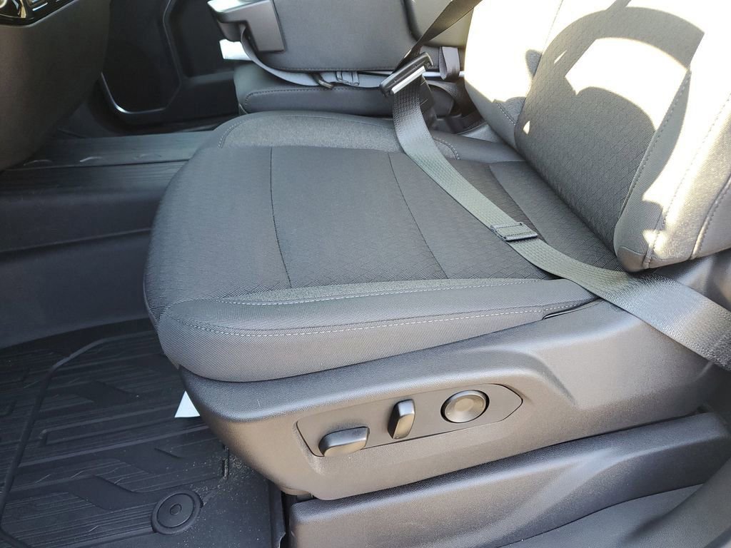 New 2026 GMC Sierra 2500 SLE w/ SLE Value Package; image 14