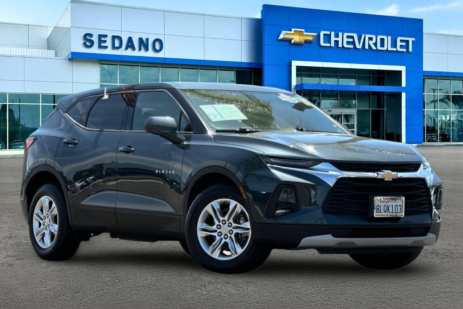 Used 2019 Chevrolet Blazer LT FWD image 2