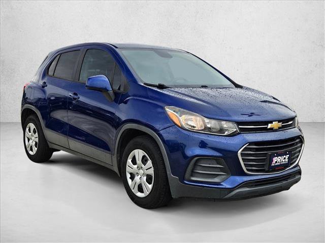 Used 2017 Chevrolet Trax LS FWD image 3