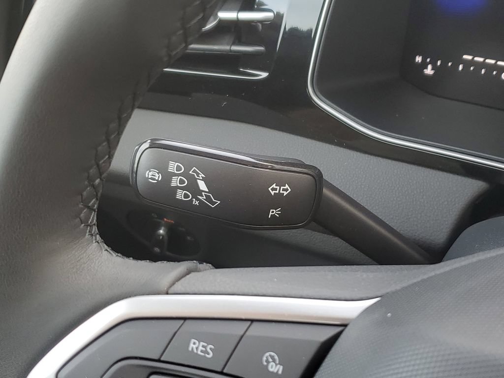 New 2026 Volkswagen Jetta Sport FWD image 28