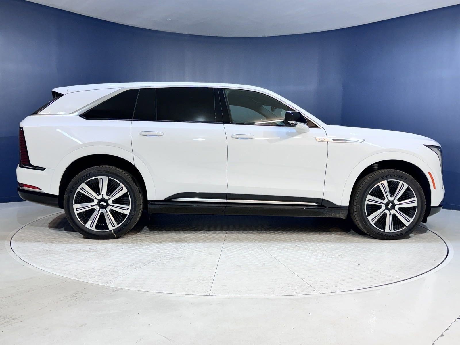 New 2025 Cadillac Escalade IQ Luxury 2 image 7