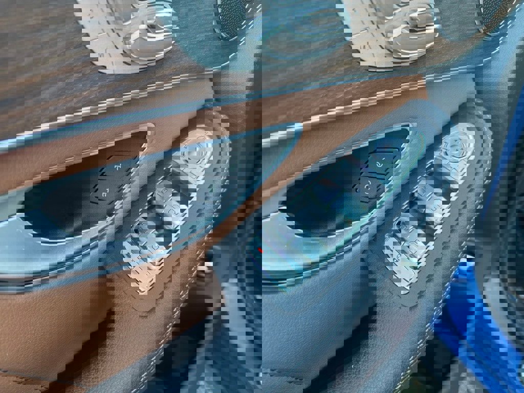 Used 2022 Mercedes-Benz GLC 300 4MATIC image 12