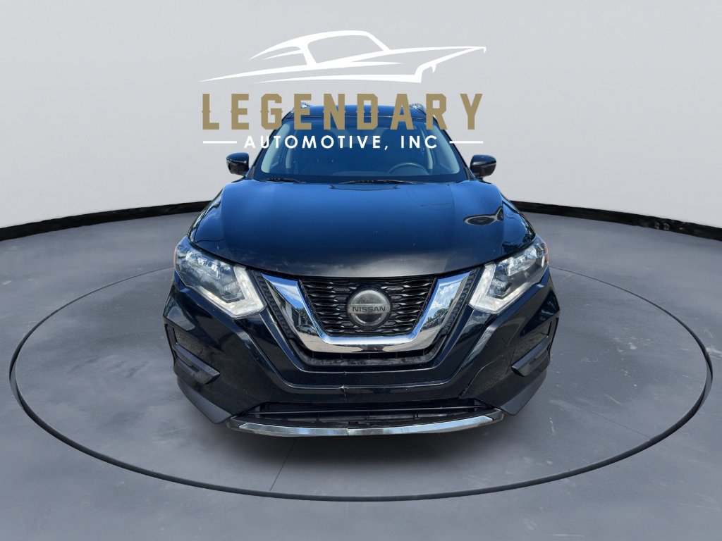 Used 2018 Nissan Rogue SV image 2