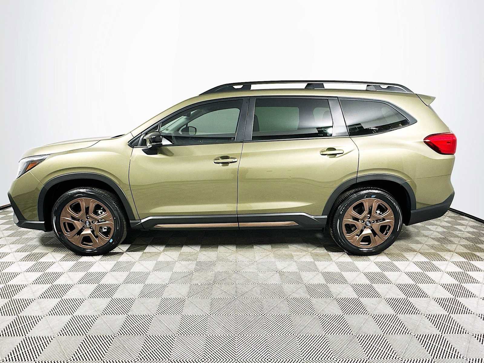 New 2026 Subaru Ascent Limited Bronze w/ Popular Package #2 AWD/4WD image 4