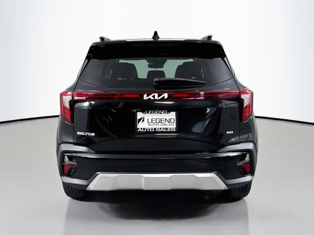 Used 2024 Kia Seltos EX AWD/4WD image 6