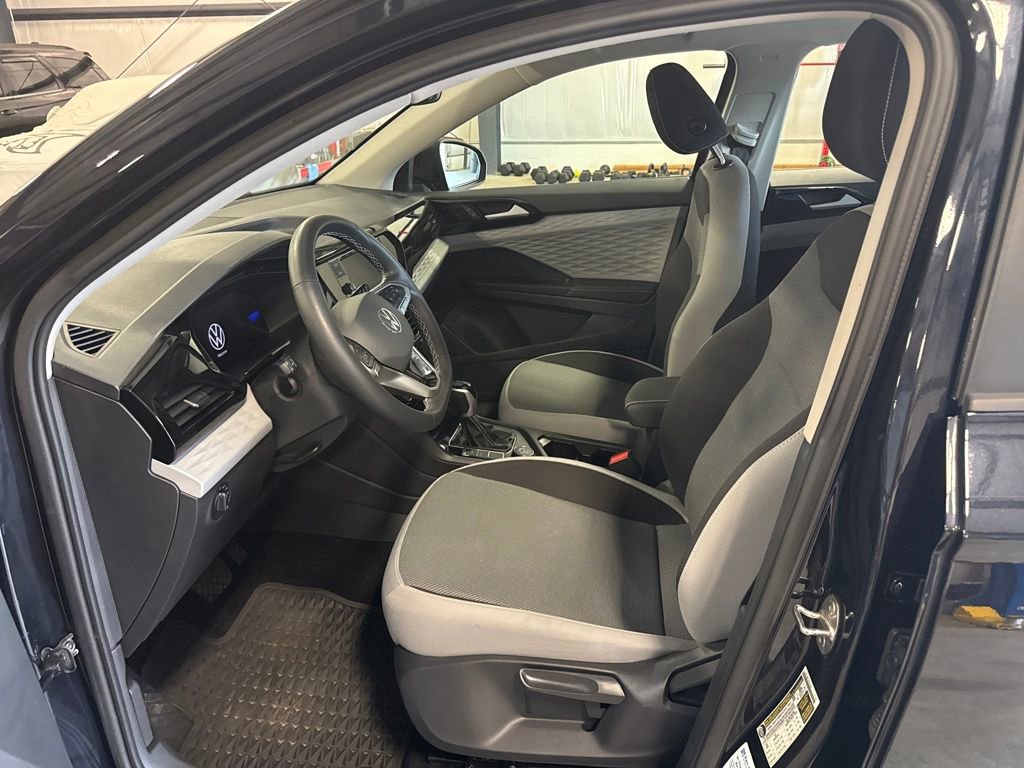 Used 2024 Volkswagen Taos S image 9