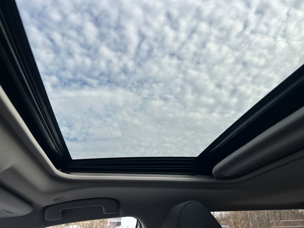 New 2025 Toyota RAV4 XLE image 15