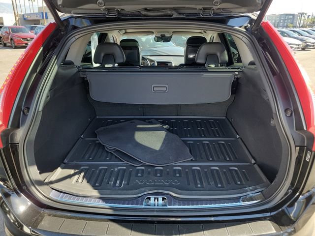 Used 2016 Volvo XC60 T6 Platinum w/ Climate Package image 30