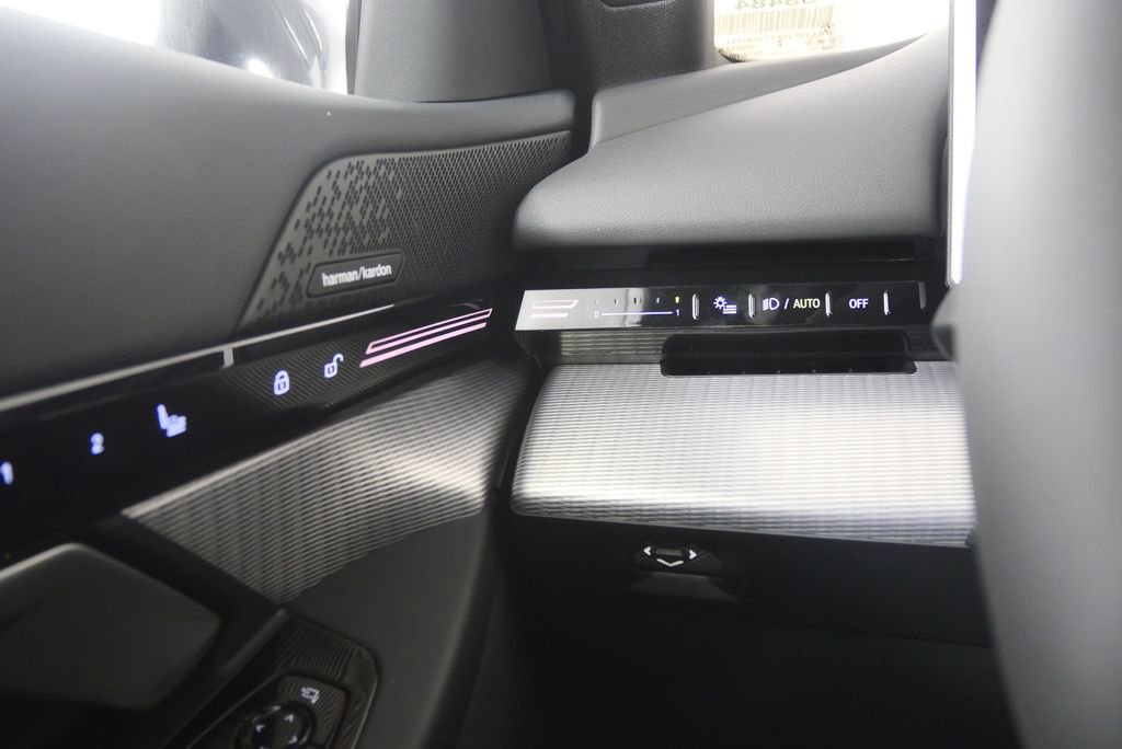 New 2026 BMW 530i image 18