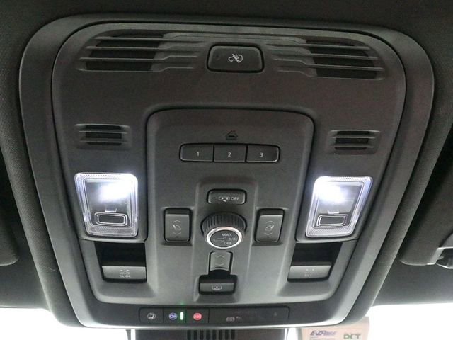 Used 2023 GMC Yukon Denali Ultimate image 12