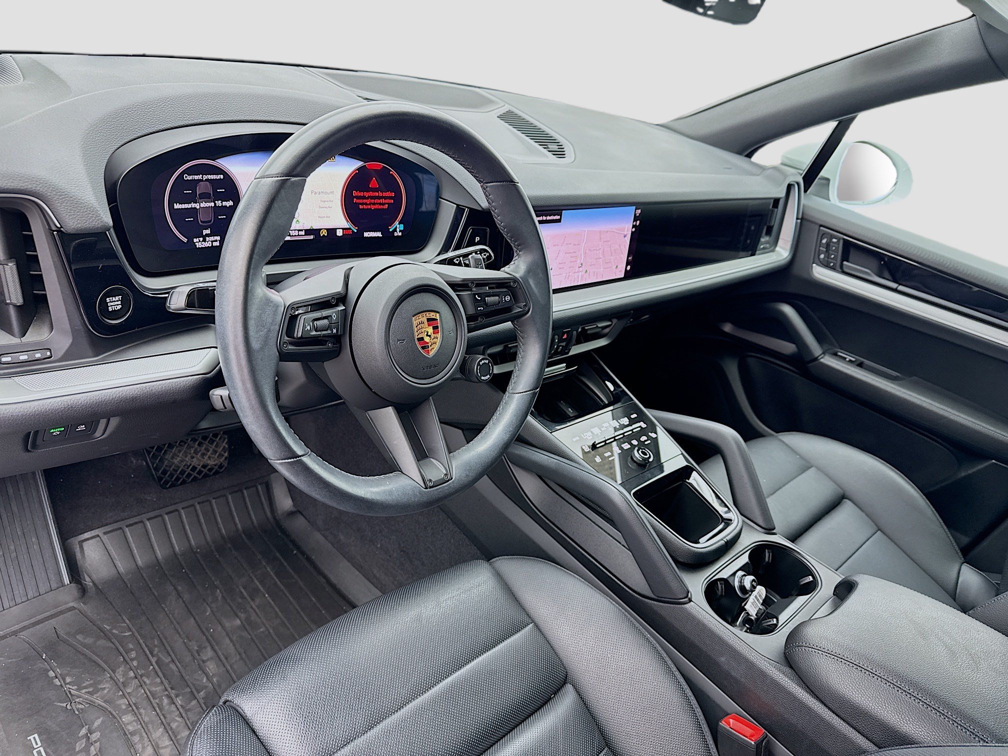 Used 2024 Porsche Cayenne AWD/4WD image 7