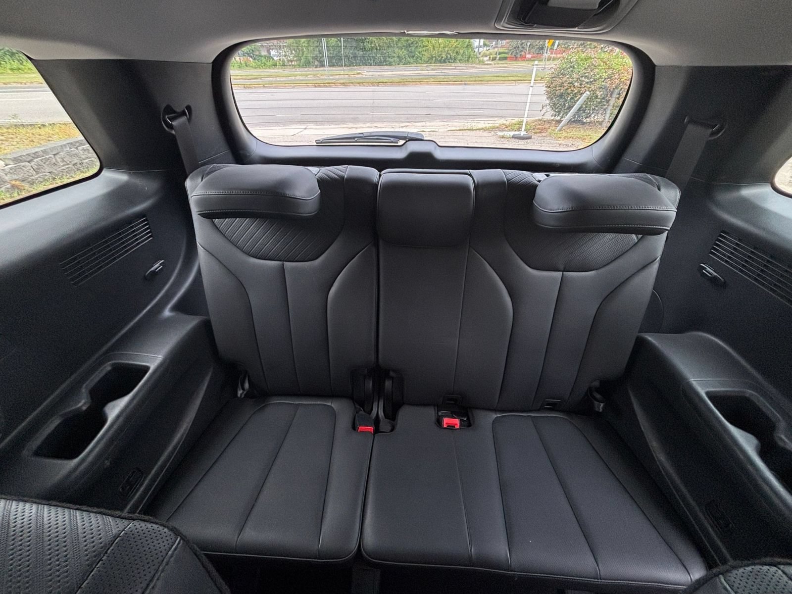 Used 2024 Hyundai Palisade SEL FWD image 29