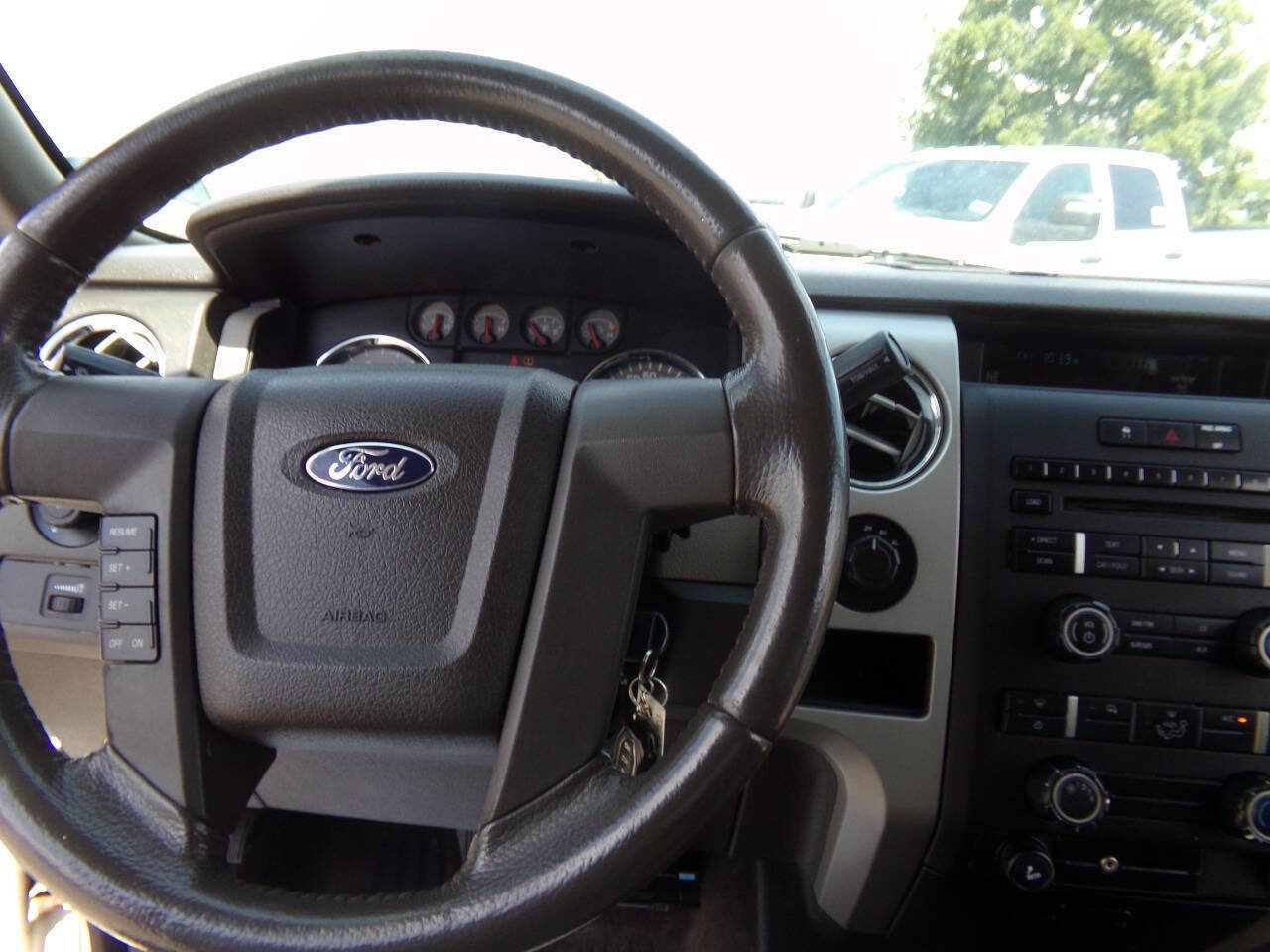 Used 2009 Ford F150 Lariat image 38